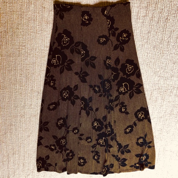 Vintage Maxi skirt - Picture 2 of 4